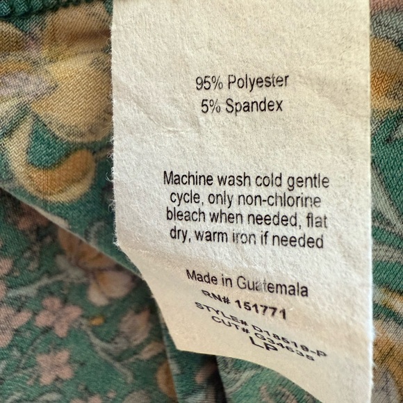 Kaileigh Genesis Knit Floral Tie Neck Dress Green Large Petite NWT STITCH FIX - Picture 5 of 6